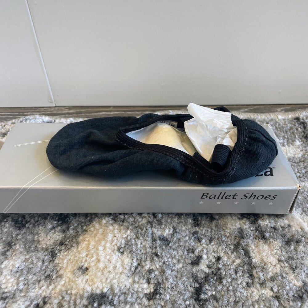 NEW! Theatricals Dance Spilt Sole Ballet Slipper